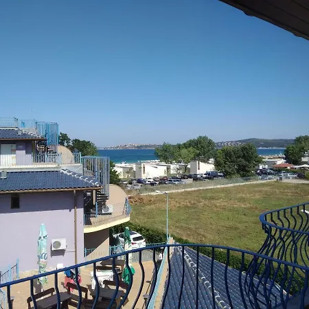 къмпинг градина - Garden Beach *