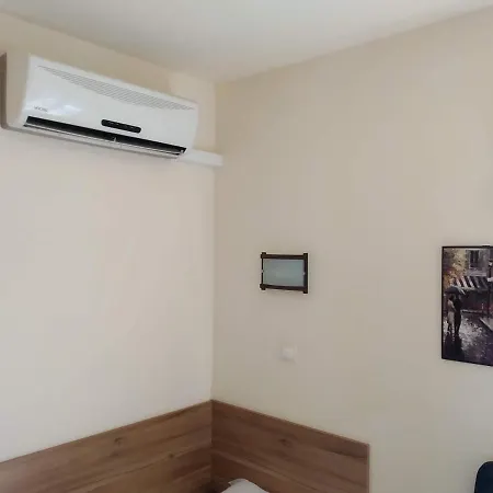 градина - Garden Apartment *
